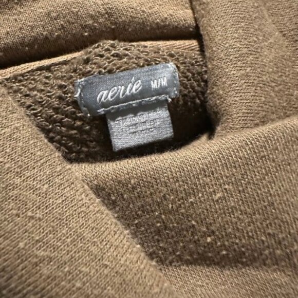 🫒 Olive Green Mock-Neck Sweatshirt - Medium - Picture 3 of 3